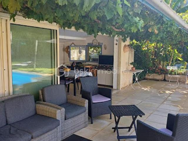 Vente Villa 8 pièces 157 m2 Les mees