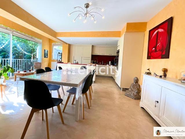 Vente Villa 8 pièces 174 m2 Privas