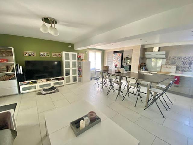 Vente Villa 8 pièces 180 m2 Le Pontet