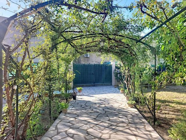 Vente Villa 8 pièces 189.25 m2 Uchaud