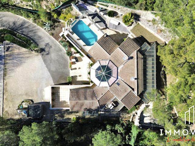 Vente Villa 8 pièces 200 m2 Castelnau le Lez