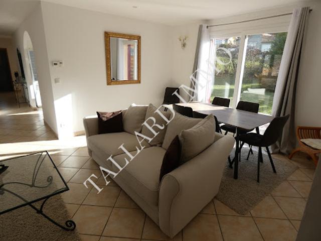 Vente Villa 8 pièces 207 m2 Tallard