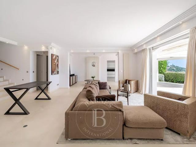 Vente Villa 8 pièces 211 m2 Cannes