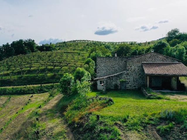 Vente Villa 8 pièces 215 m2 Empurany