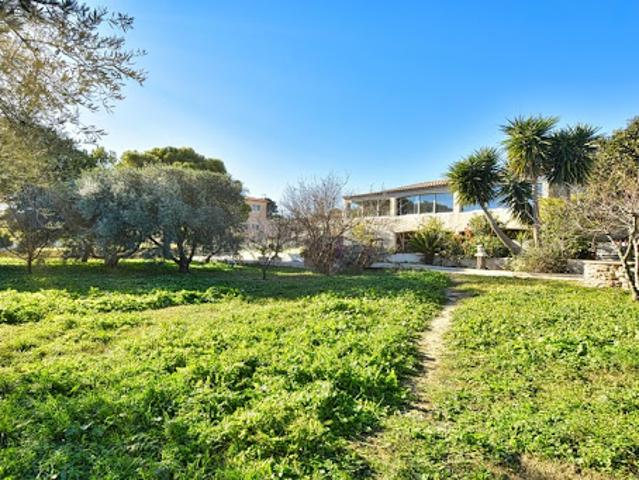 Vente Villa 8 pièces 217 m2 Bouzigues