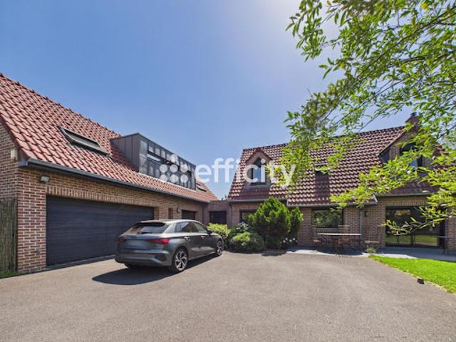 Vente Villa 8 pièces 220 m2 Lesquin