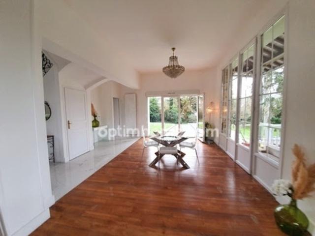 Vente Villa 8 pièces 220 m2 Montmorency