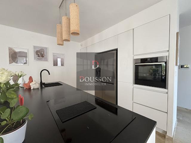Vente Villa 8 pièces 222 m2 Montaren et Saint Médiers