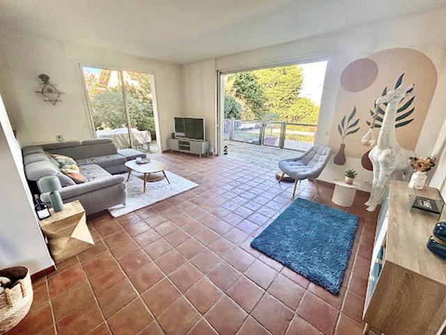 Vente Villa 8 pièces 223.23 m2 Saint Etienne