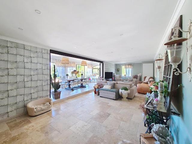 Vente Villa 8 pièces 223 m2 Charbonnières les Bains