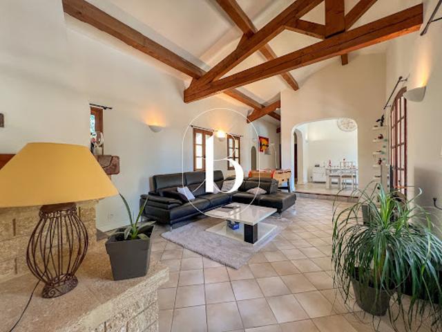 Vente Villa 8 pièces 225 m2 Goudargues