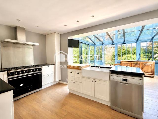 Vente Villa 8 pièces 225 m2 Pierrefonds