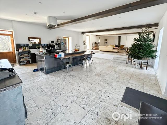 Vente Villa 8 pièces 229 m2 Condécourt