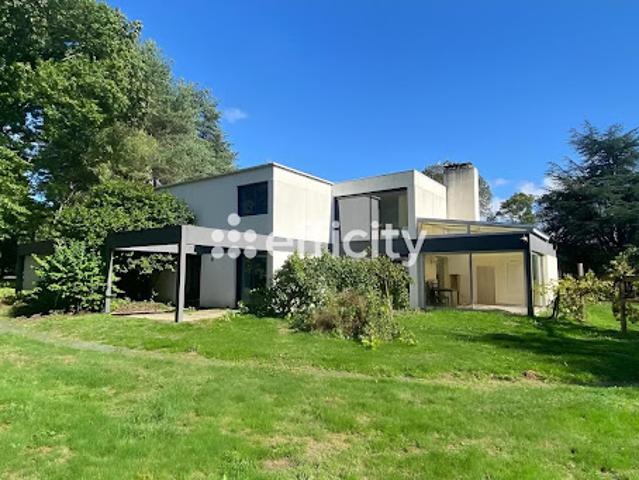 Vente Villa 8 pièces 233 m2 Coueron