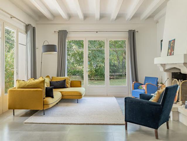 Vente Villa 8 pièces 244 m2 Saint Aubin de Médoc