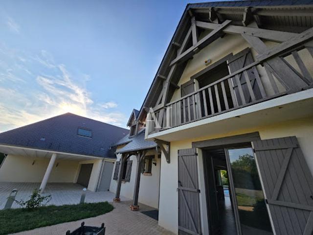 Vente Villa 8 pièces 245 m2 Fussy