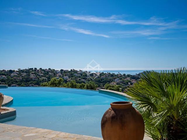 Vente Villa 8 pièces 249 m2 Sainte Maxime
