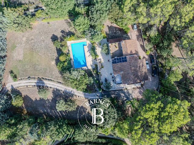 Vente Villa 8 pièces 250 m2 Aix en Provence