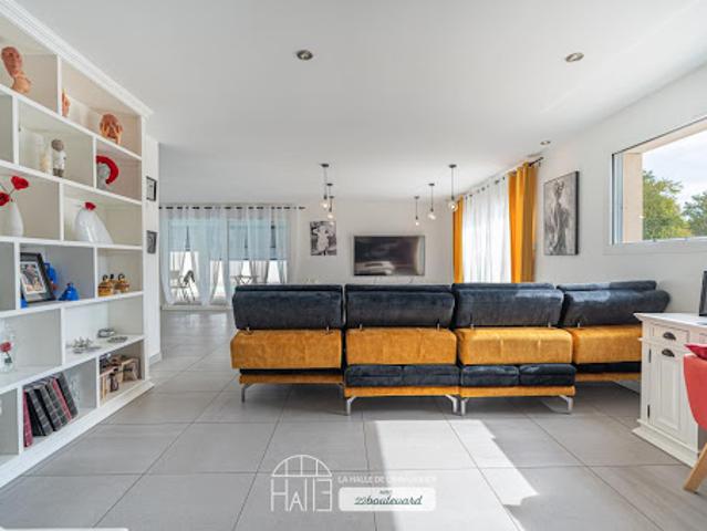Vente Villa 8 pièces 250 m2 Le Vigen