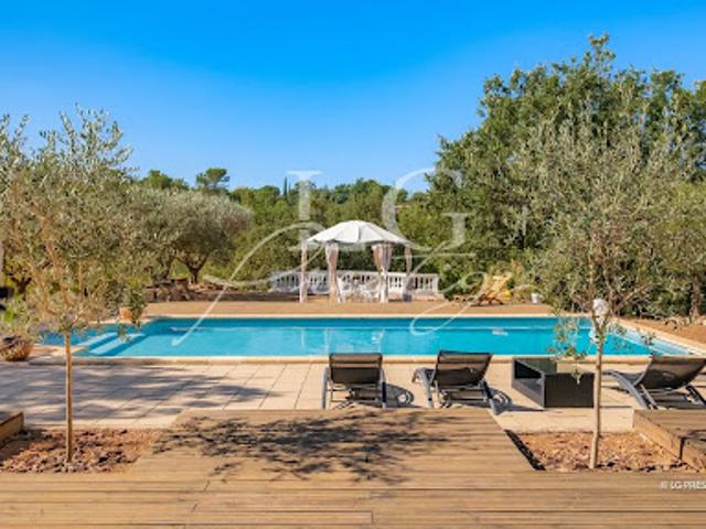 Vente Villa 8 pièces 257 m2 Saint Paul en Forêt