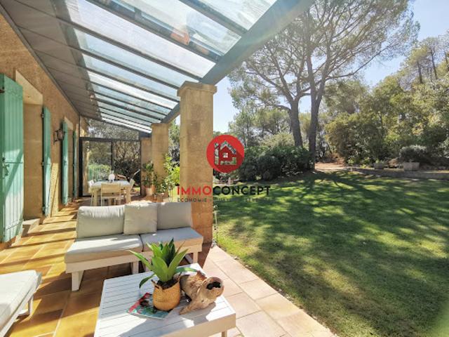 Vente Villa 8 pièces 265 m2 Tresques
