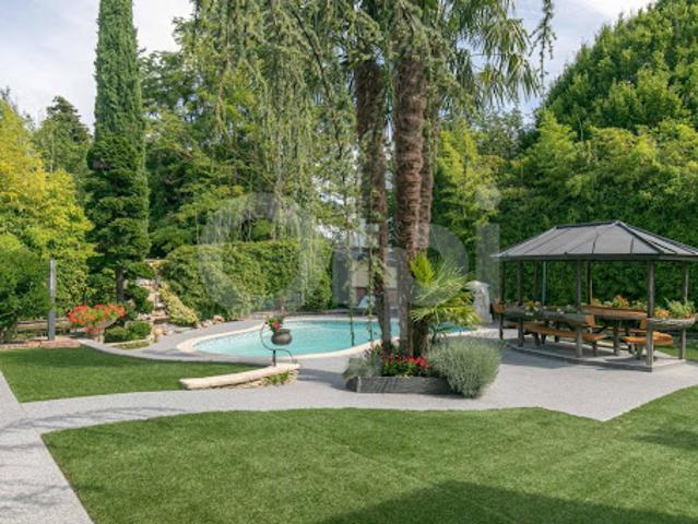 Vente Villa 8 pièces 290 m2 Chelles