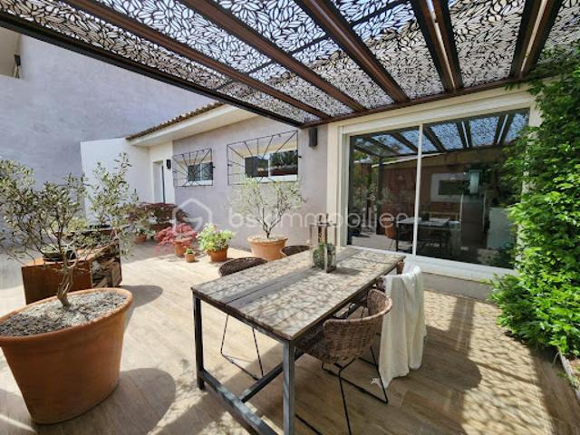 Vente Villa 8 pièces 340 m2 Rougiers