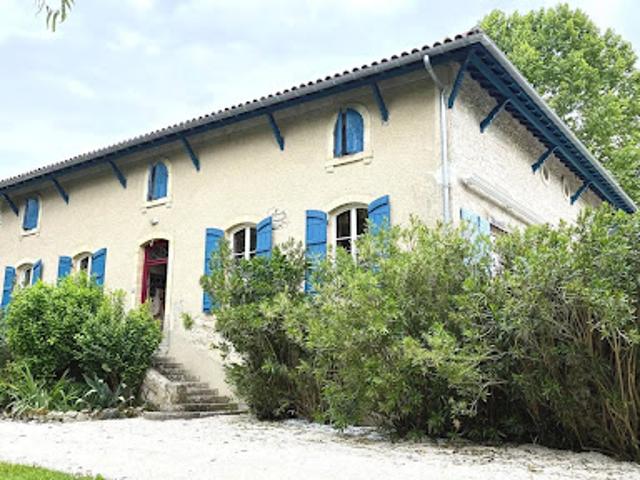 Vente Villa 8 pièces 343 m2 Clermont Dessous
