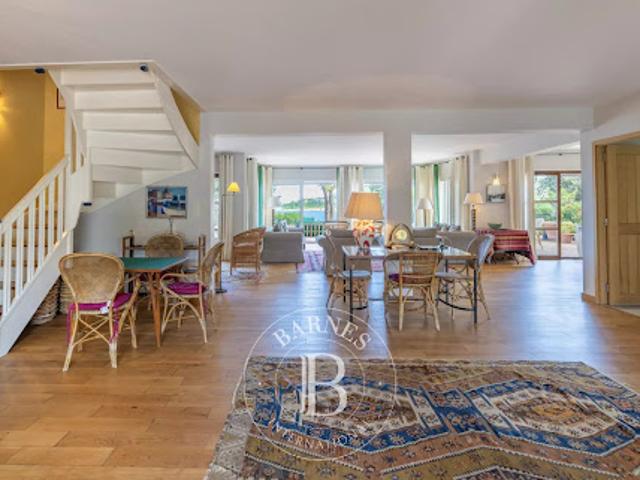 Vente Villa 9 pièces 525 m2 Sari Solenzara