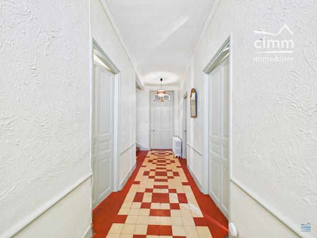 Vente Villa 9 pièces 181.74 m2 Vernantes