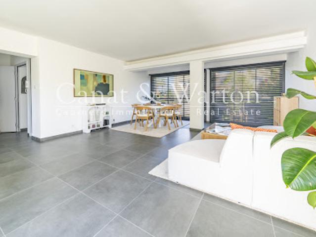 Vente Villa 9 pièces 191 m2 Carqueiranne