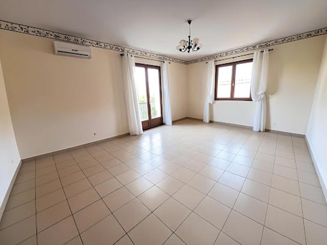 Vente Villa 9 pièces 203.81 m2 Gigean