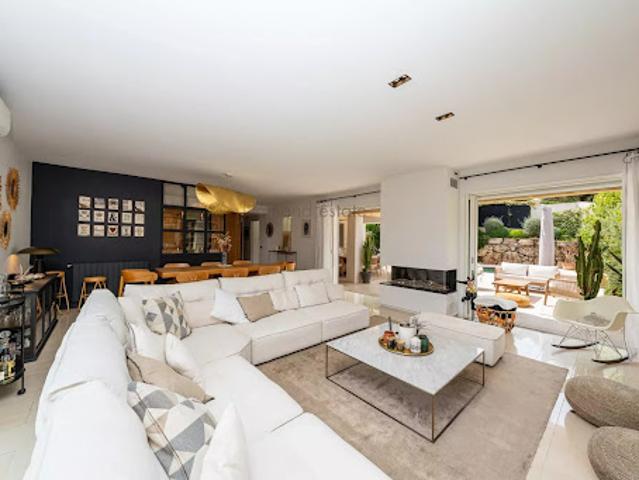 Vente Villa 9 pièces 205 m2 Mouans Sartoux