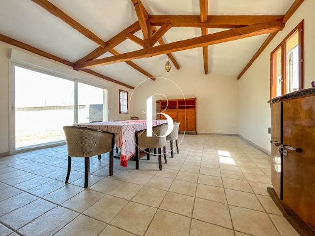 Vente Villa 9 pièces 212 m2 Barjac