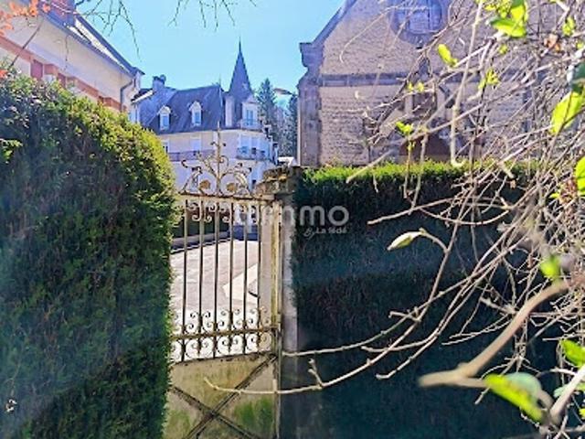 Vente Villa 9 pièces 235 m2 La Bourboule