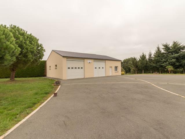 Vente Villa 9 pièces 245 m2 Antrain