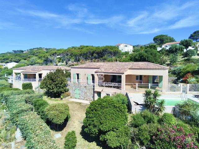 Vente Villa 9 pièces 251.58 m2 Corbara