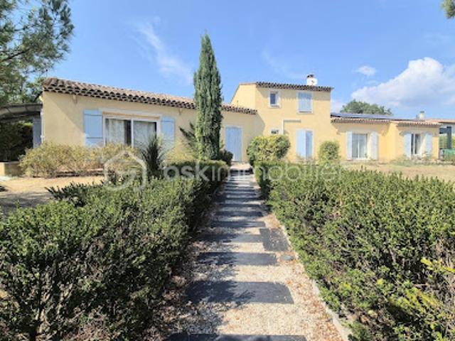 Vente Villa 9 pièces 252 m2 Saint Saturnin lès Apt