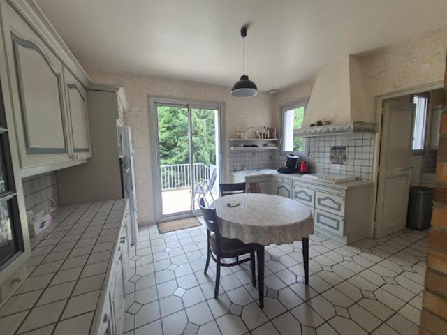 Vente Villa 9 pièces 256.49 m2 Etrelles