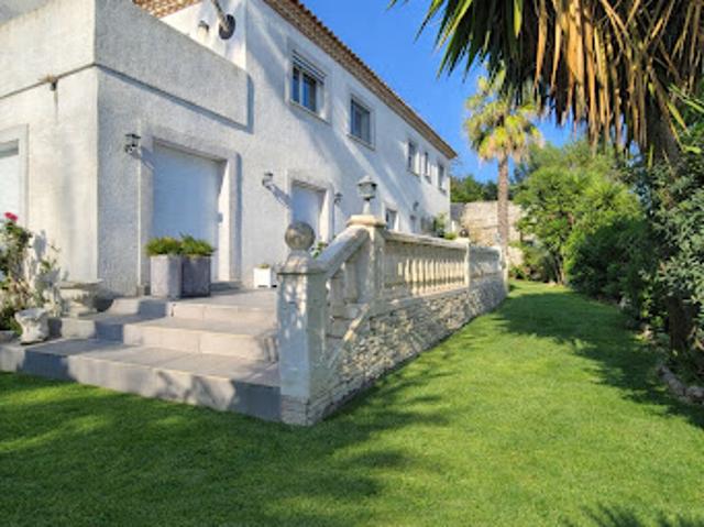 Vente Maison 9 pièces 272 m2 Frontignan