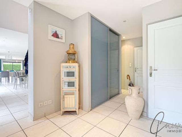 Vente Villa 9 pièces 278 m2 Octeville sur Mer