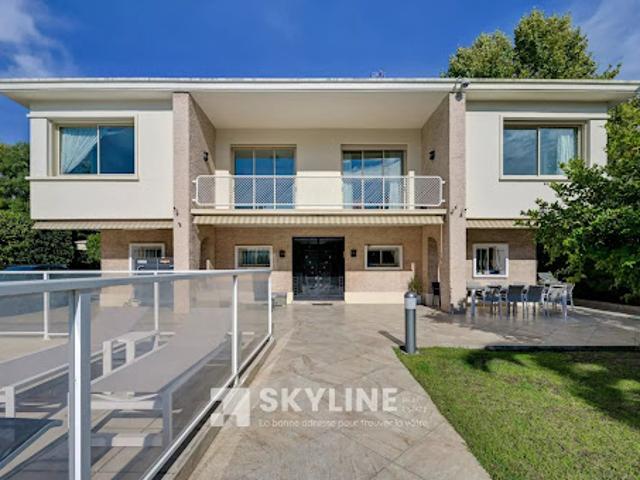 Vente Maison 9 pièces 285 m2 Marseille 9ème