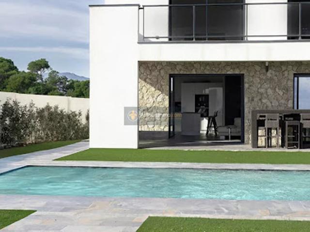 Vente Villa 9 pièces 290 m2 Lucciana