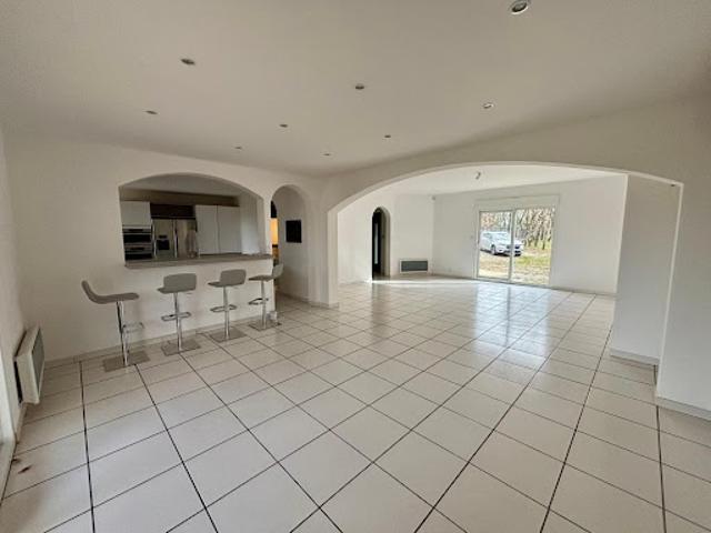 Vente Villa 9 pièces 313 m2 Lagarrigue