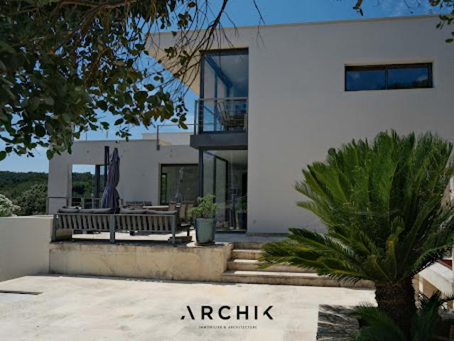 Vente Villa 9 pièces 316 m2 Nimes