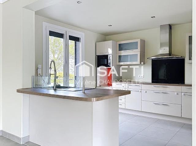 Vente Villa 9 pièces 320 m2 Aureville