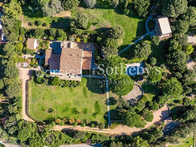 Vente Villa 9 pièces 330 m2 Lumio