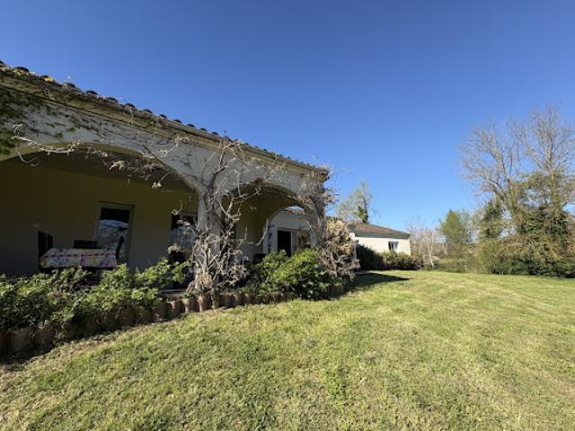 Vente Villa 13 pièces 220 m2 Lédat