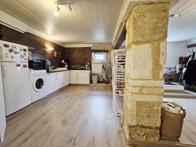 Vente Villa 13 pièces 262 m2 Savignac les Eglises