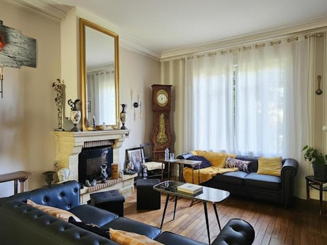 Vente Villa 10 pièces 240 m2 Crepy en valois